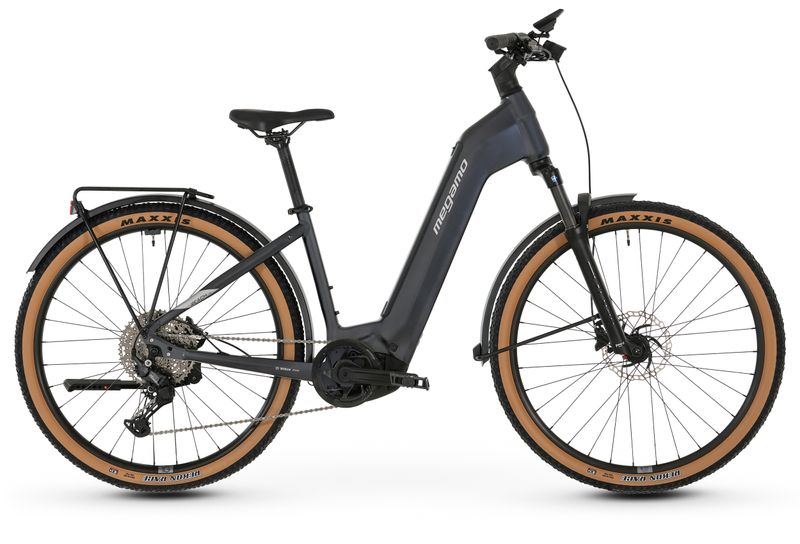 Megamo Reach LOW 05 SUV 2026 Black-1764327561493